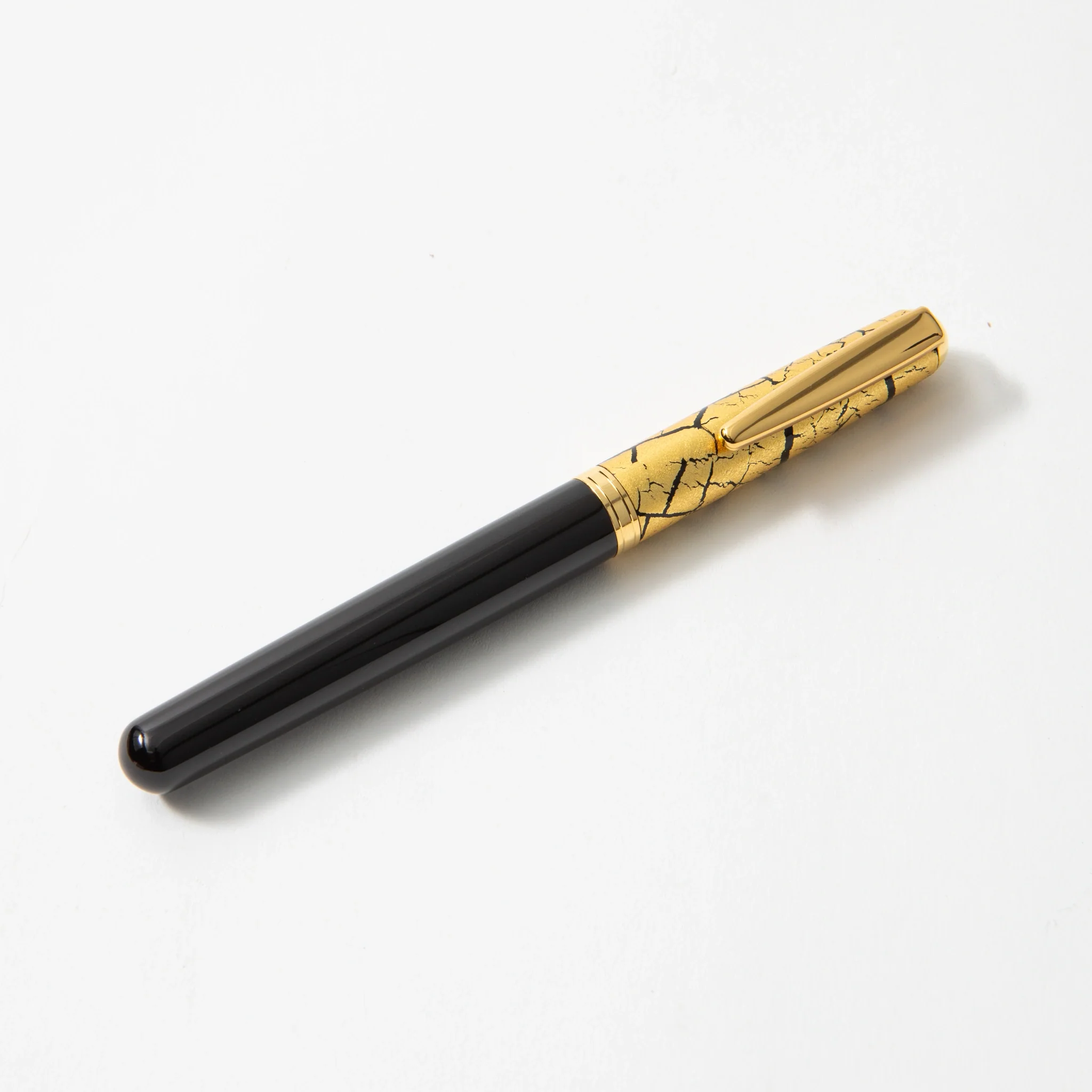 Crack Gold Fountain Pen Black – Personalized - Image 3