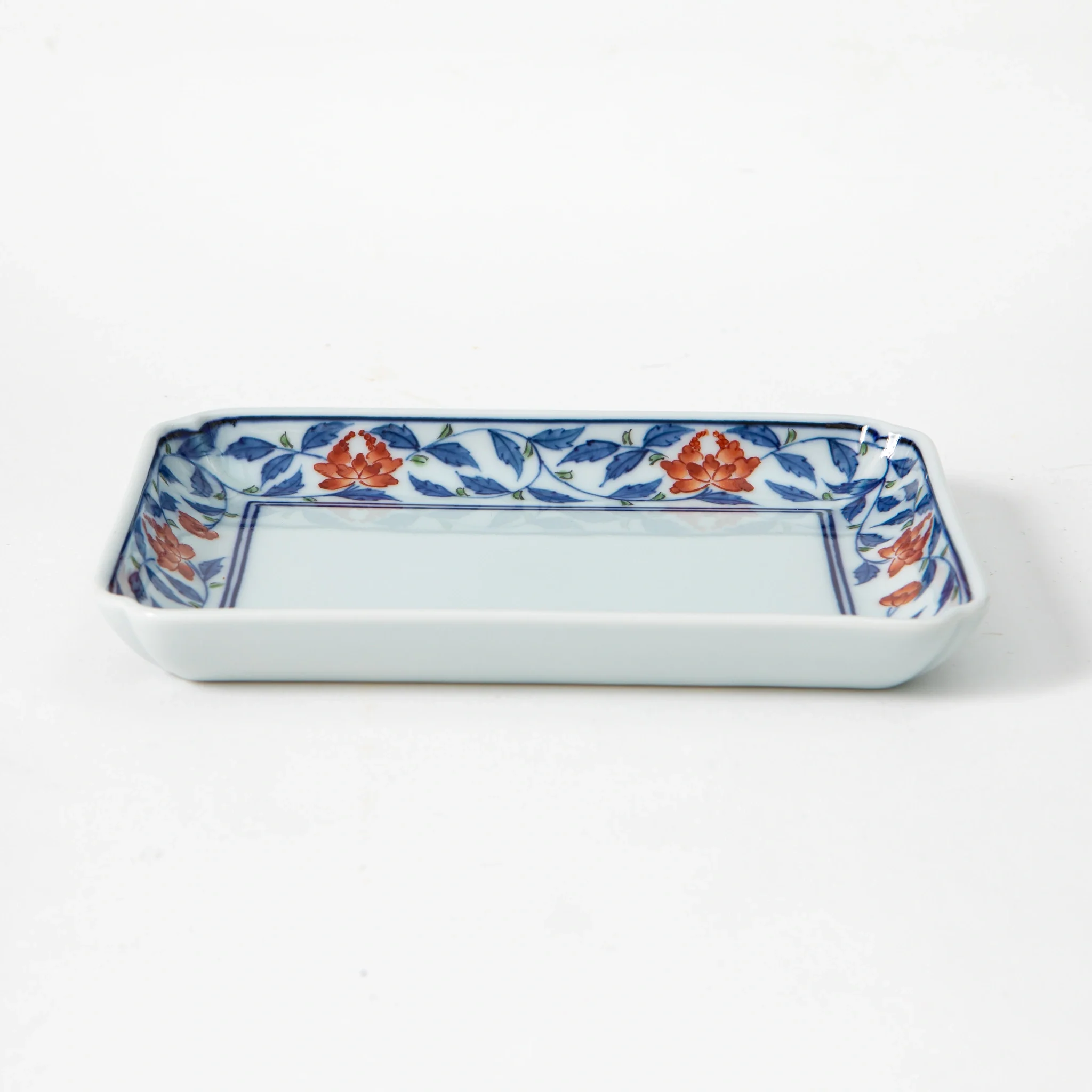 Gen-emon Kiln Arita Flower Karakusa Rectangle Plate - Image 2