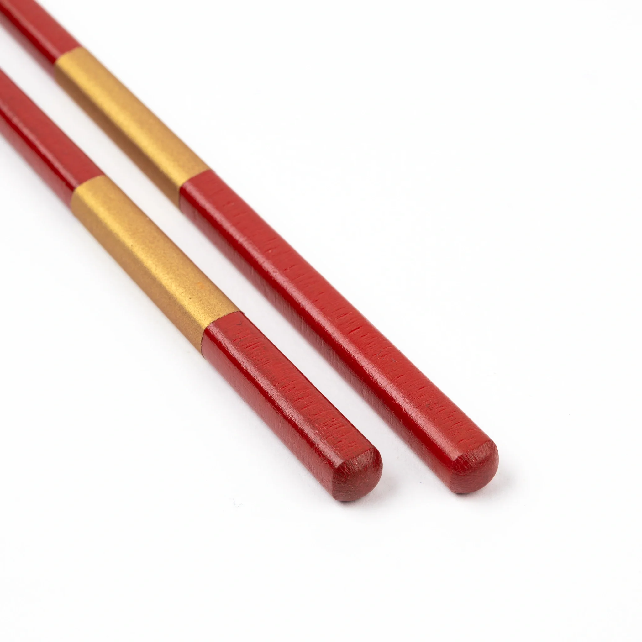 Gold Ichimatsu Red Lacquer Chopsticks with Red Daruma Paulownia Gift Box - Image 3