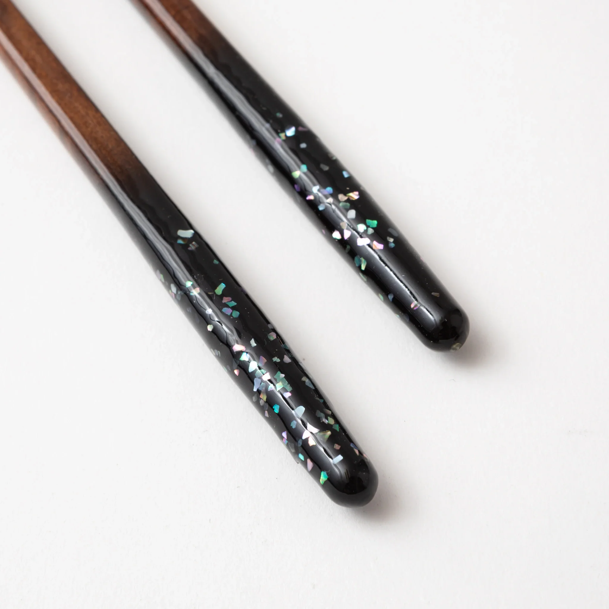 Isaribi Chopsticks and Paulownia Gift Box - Image 3
