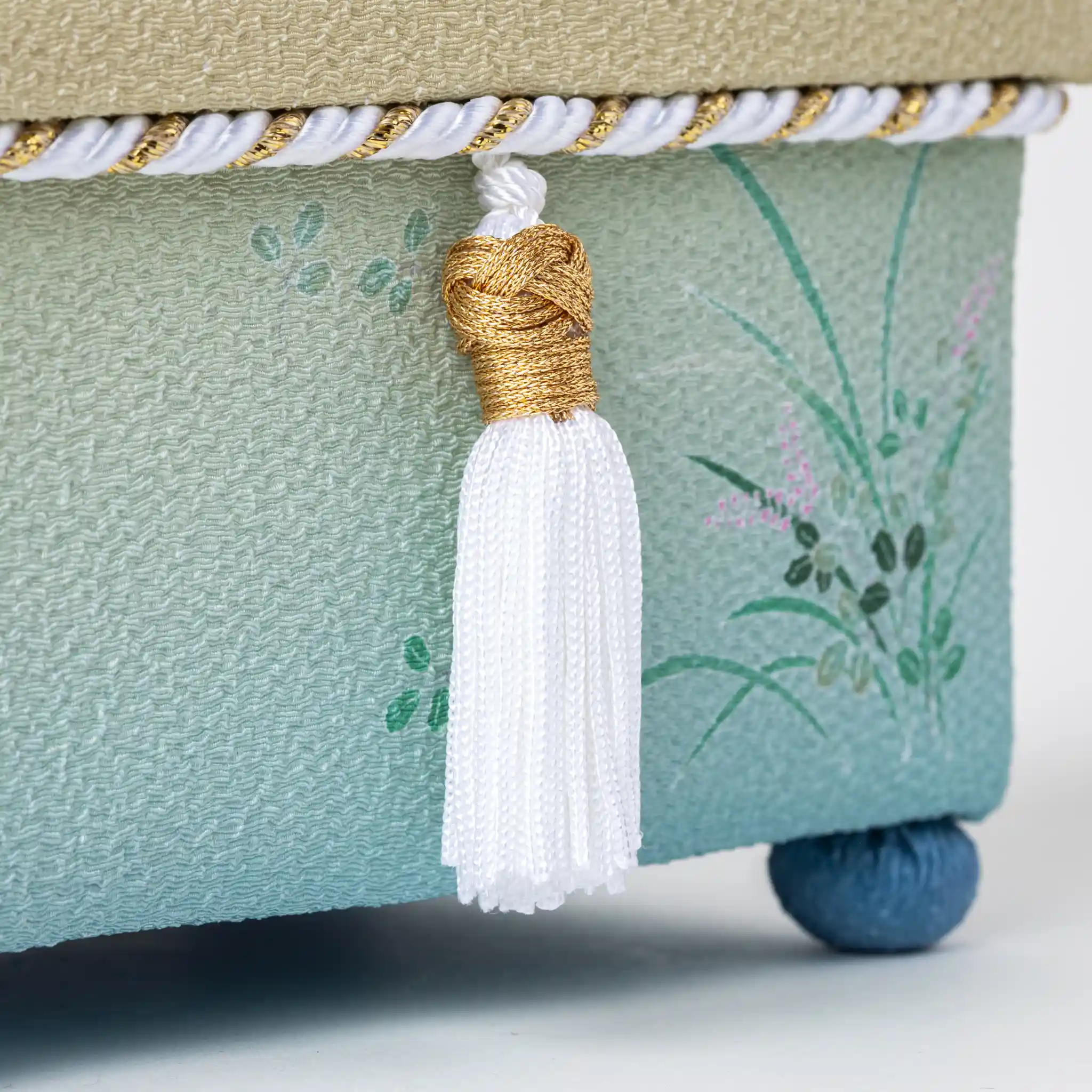 Kaga Yuzen Autumn Night Accessory Box - Image 5