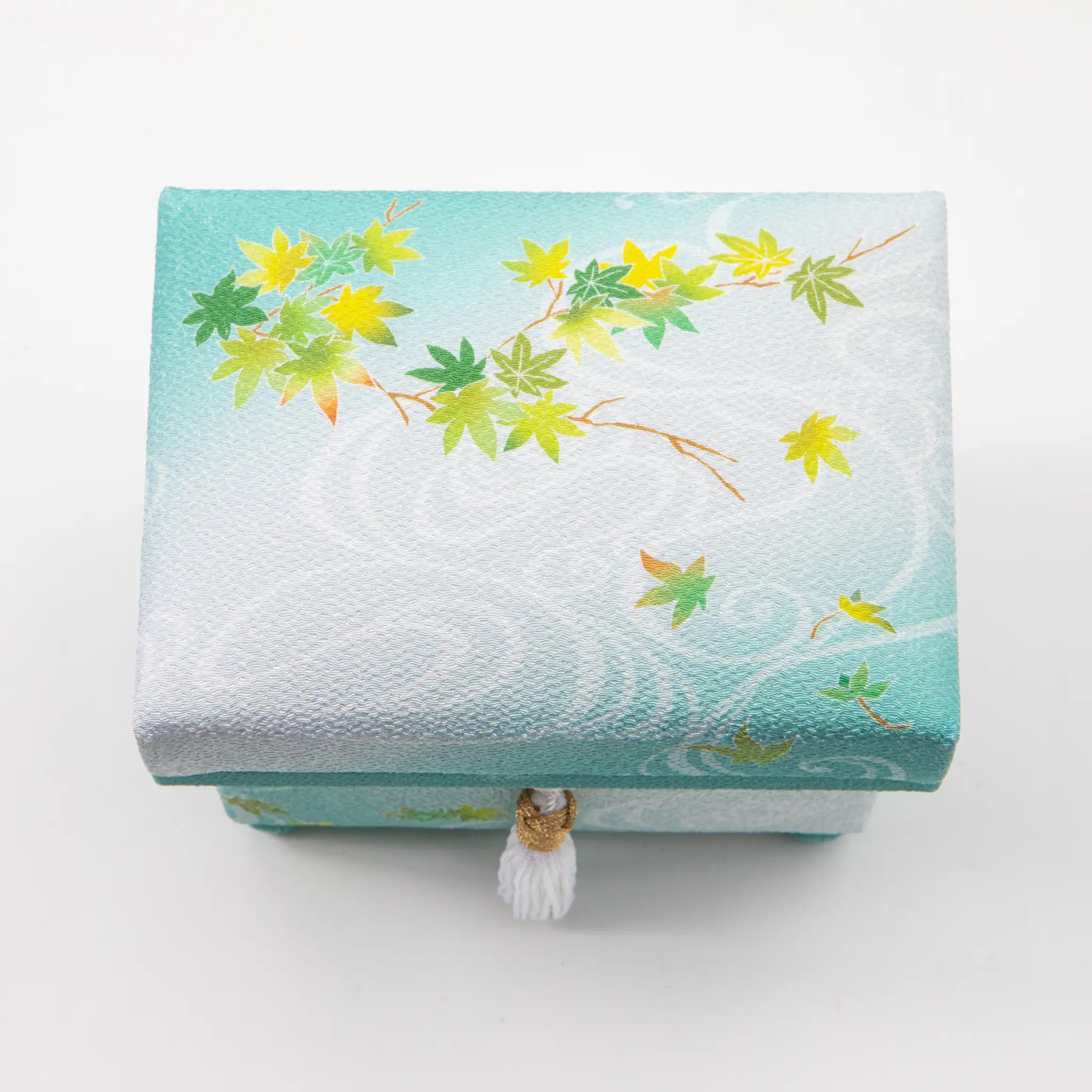 Kaga Yuzen Maple Leaf Accessory Box - Image 2