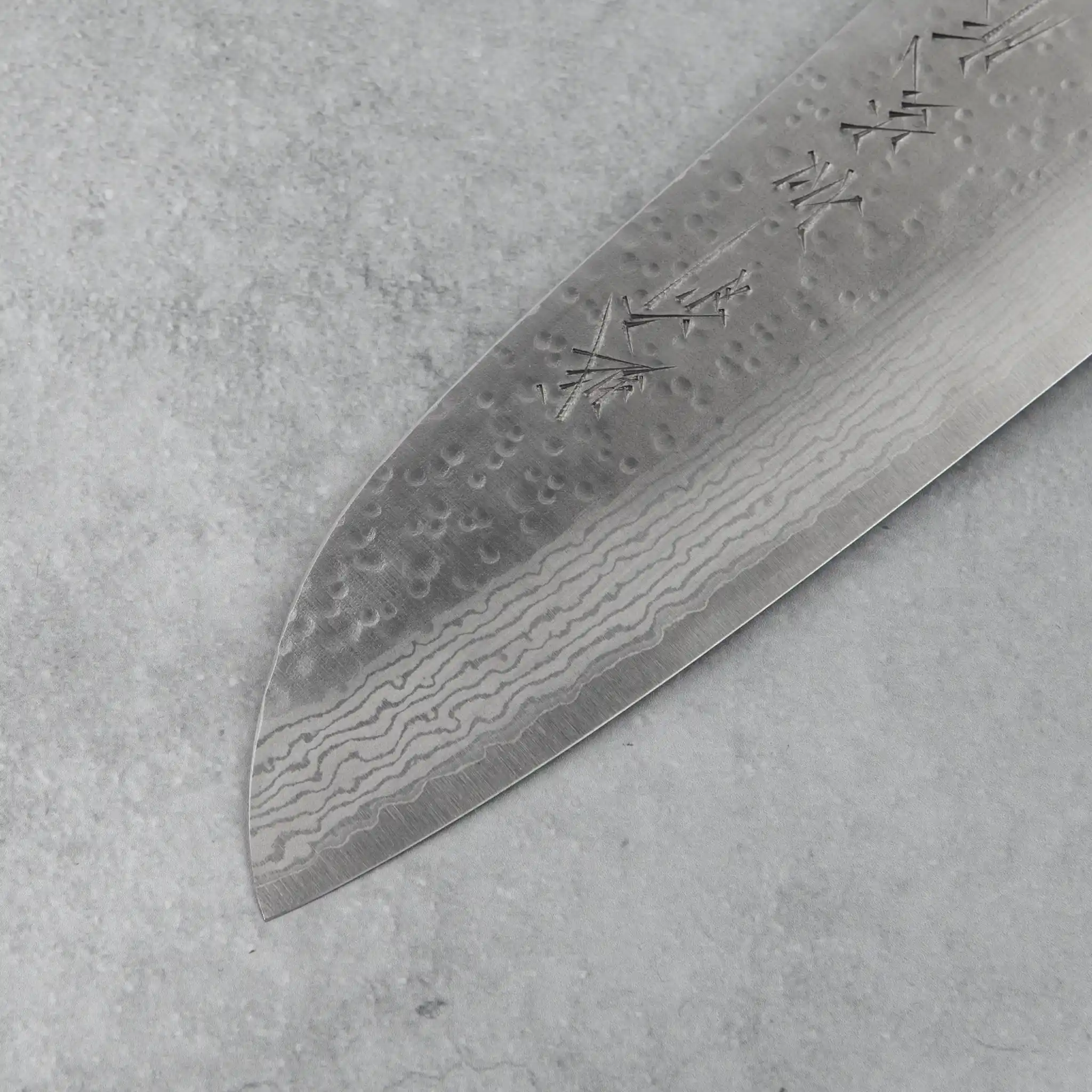 Kamo Hamono VG10 Tsuchime Damascus Shizuku Santoku Knife - Image 4