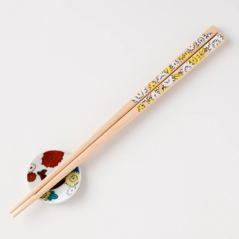 KUTANI SEAL Floral Chopsticks with Chopstick Rest (Chrysanthemum / Kiku) - Image 4