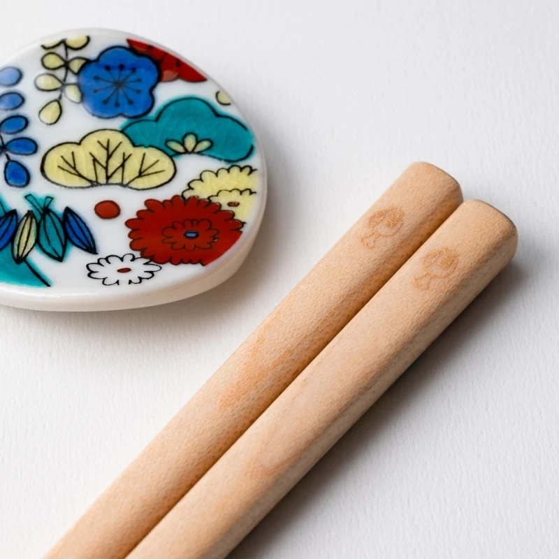 KUTANI SEAL Floral Chopsticks with Chopstick Rest (Flower Mix / Goshu) - Image 3