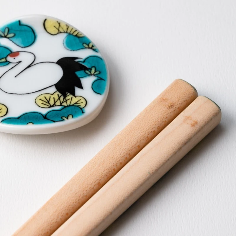 KUTANI SEAL Floral Chopsticks with Chopstick Rest (Pine Tree / Matsu) - Image 3