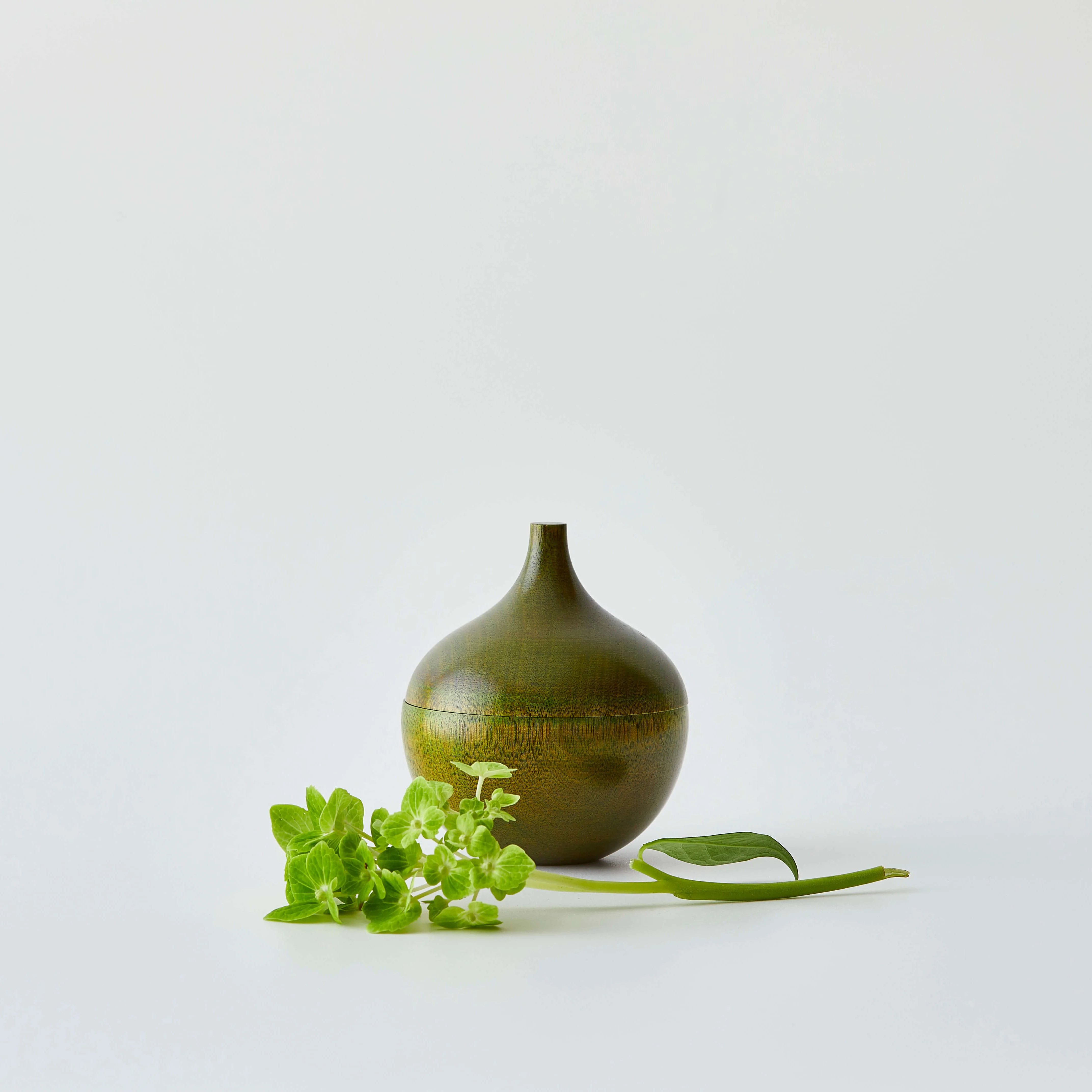 Kyukon Lidded Bowl - Image 3