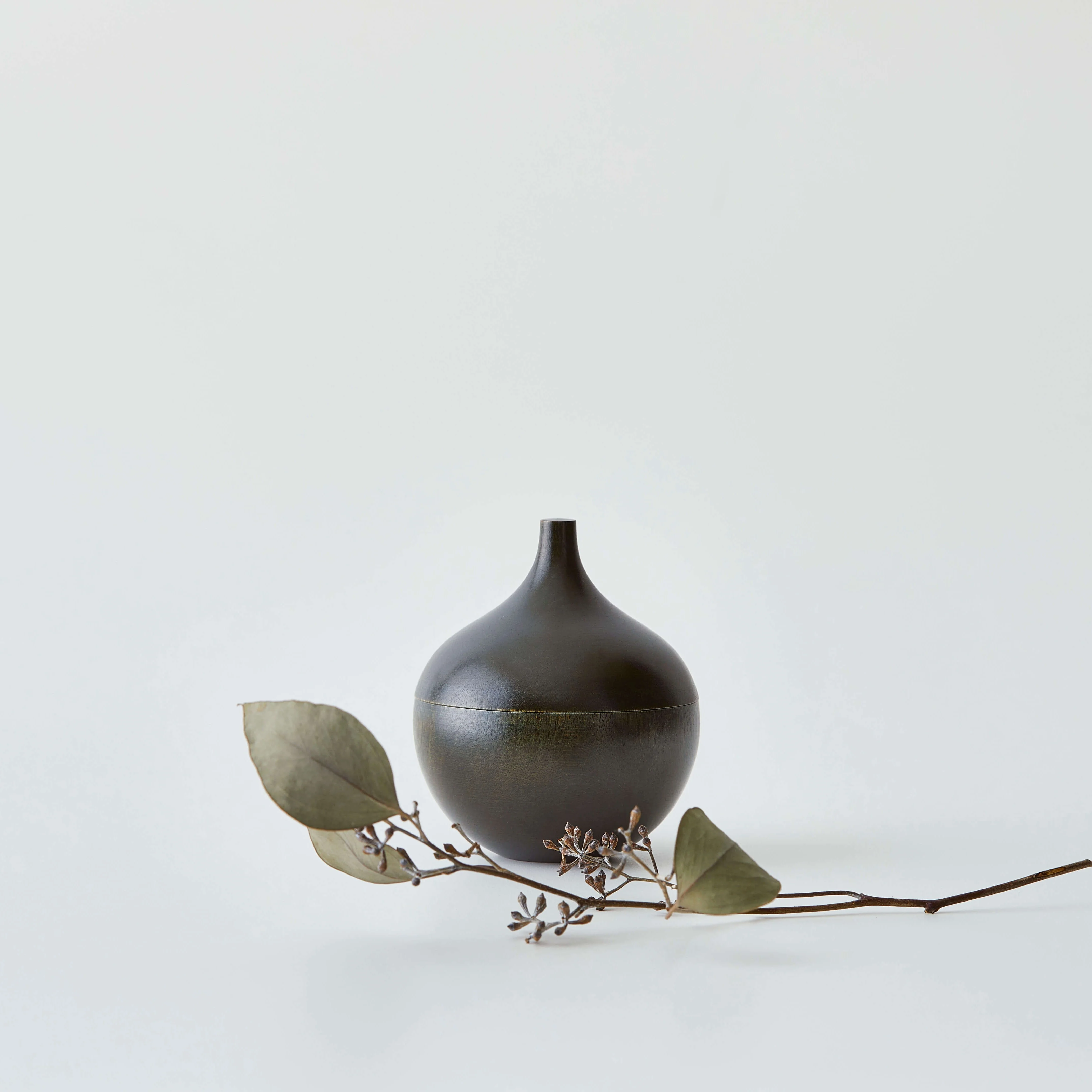 Kyukon Lidded Bowl - Image 7