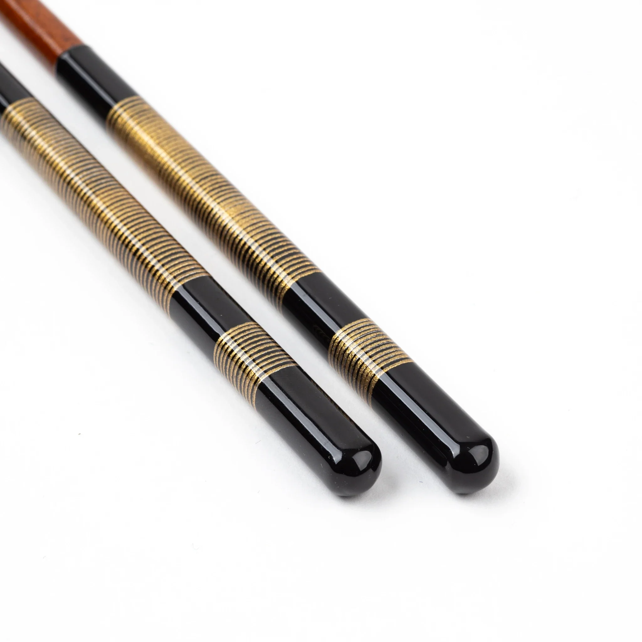 Sakuraso Chopsticks Set with Hokusai The Great Wave Paulownia Gift Box - Image 3